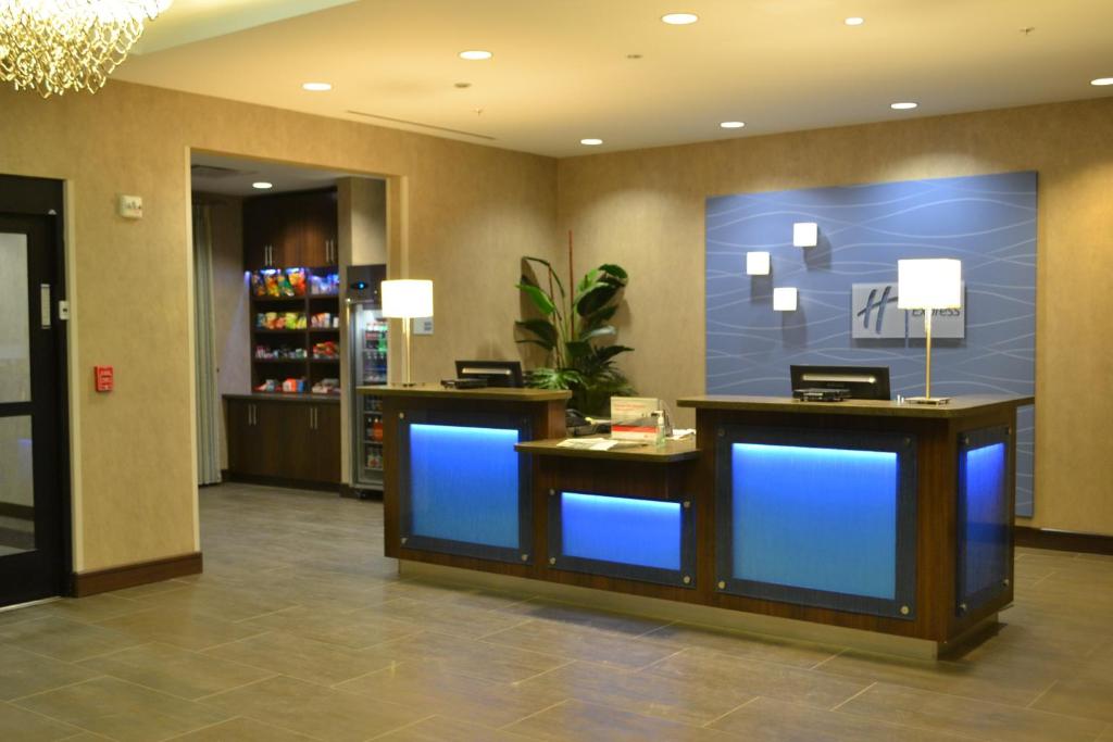 Holiday Inn Express & Suites Midland South I-20, an IHG Hotel photo 1