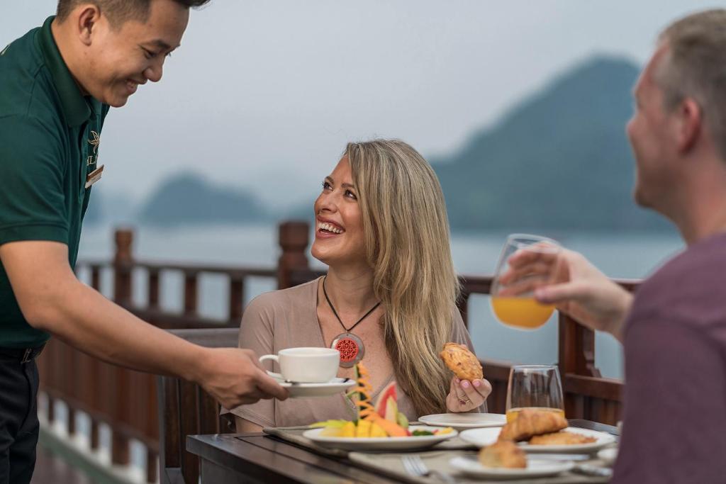 Heritage Line - Ylang Cruise