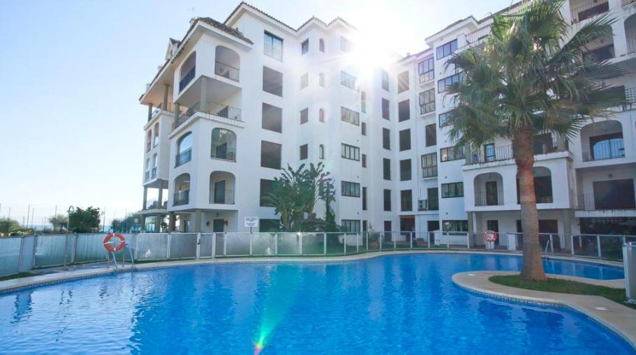 PENTHOUSE Marina La Duquesa photo 4