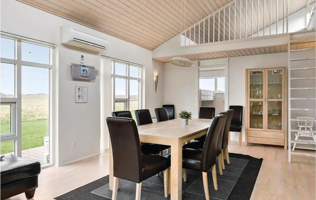 Stunning Home In Hurup Thy With 5 Bedrooms, Sauna And Wifi photo 4