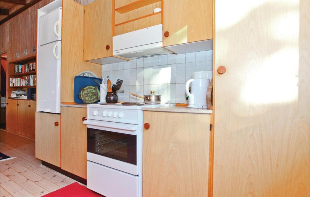 Beautiful Home In Store Fuglede With 2 Bedrooms And Wifi photo 1