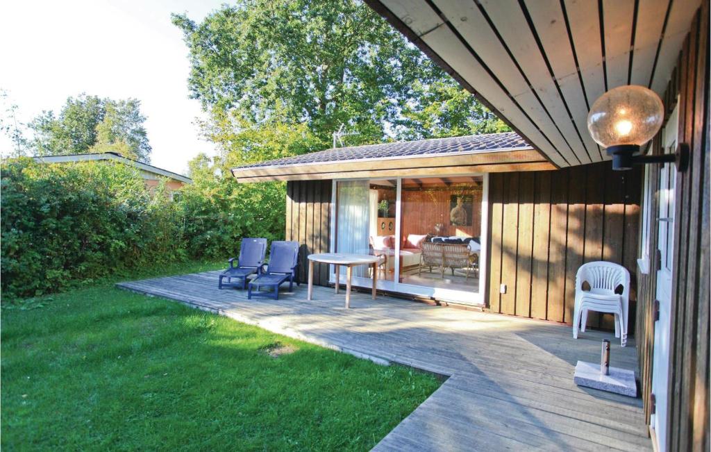 Beautiful Home In Store Fuglede With 2 Bedrooms And Wifi photo 3