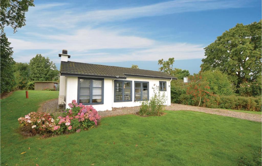 Stunning Home In Augustenborg With 3 Bedrooms And Wifi photo 2