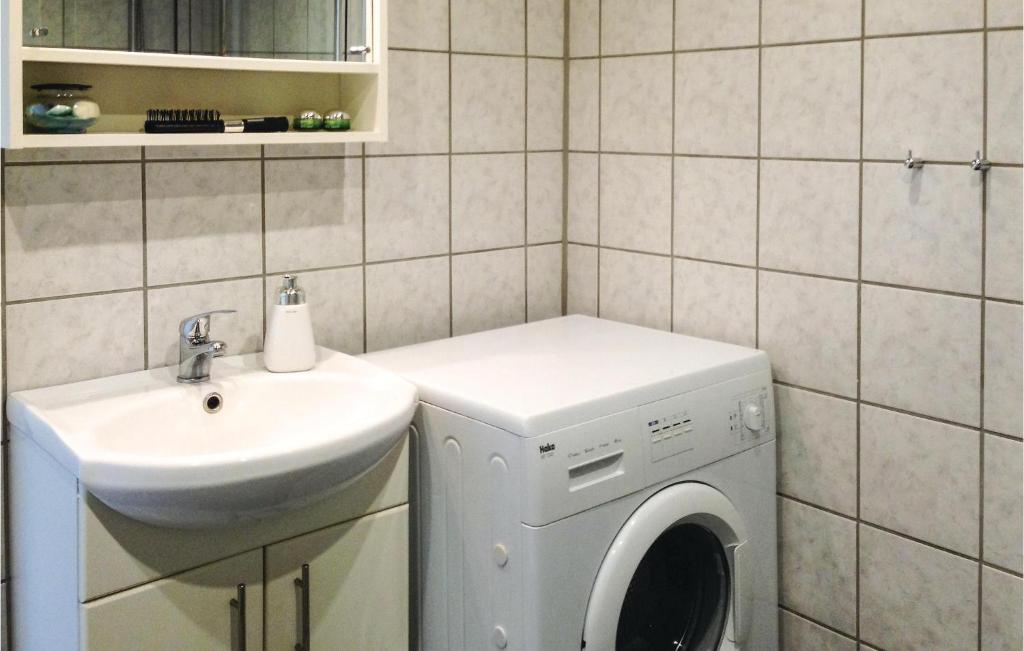 Nice Home In Thisted With 4 Bedrooms And Wifi photo 1