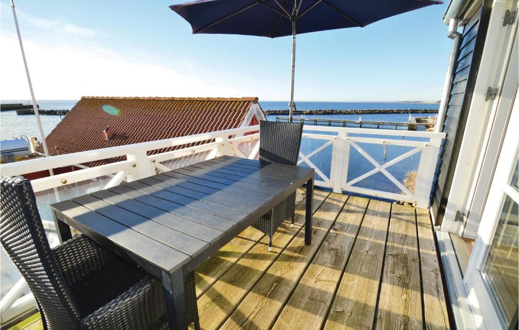 Nice Apartment In Borre With 2 Bedrooms And Wifi photo 2