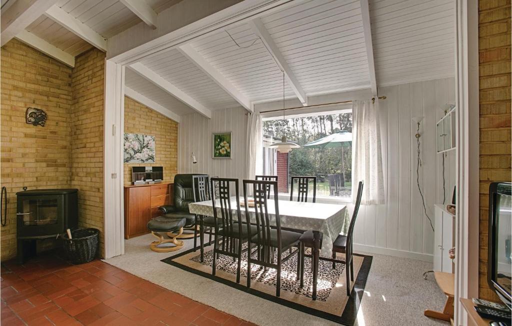 Beautiful Home In Nex With 3 Bedrooms, Sauna And Wifi photo 4