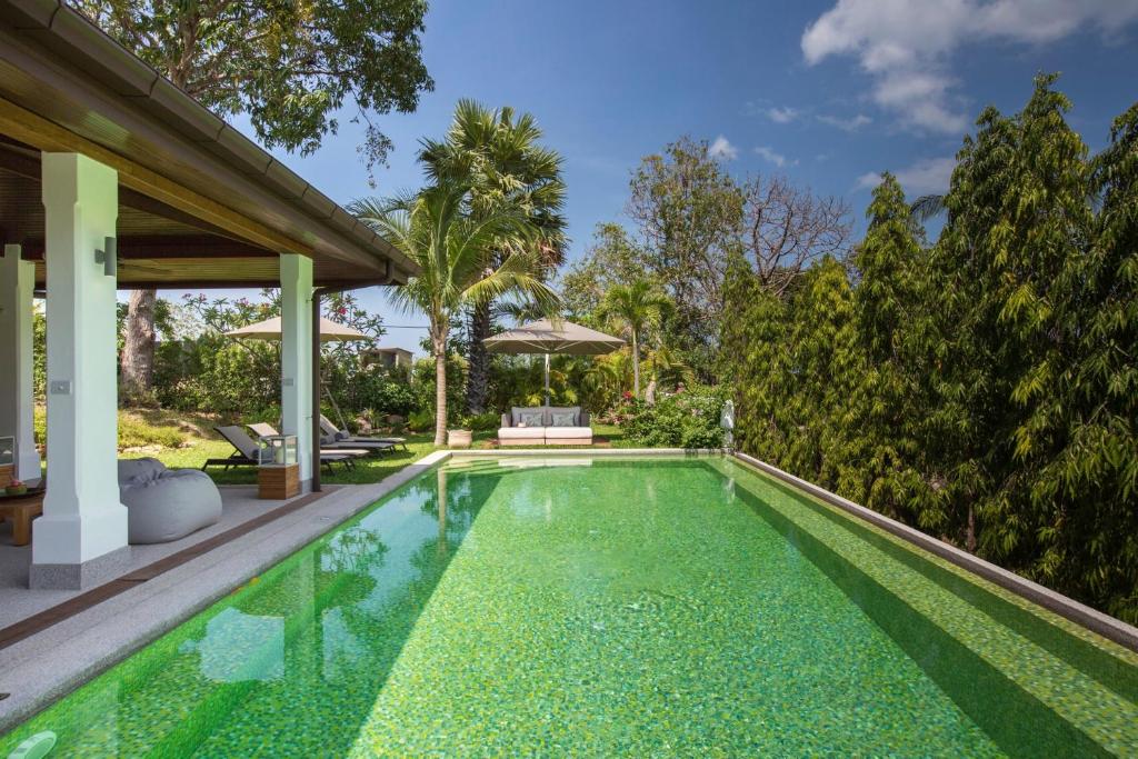 LEMONGRASS POOL VILLA photo 3