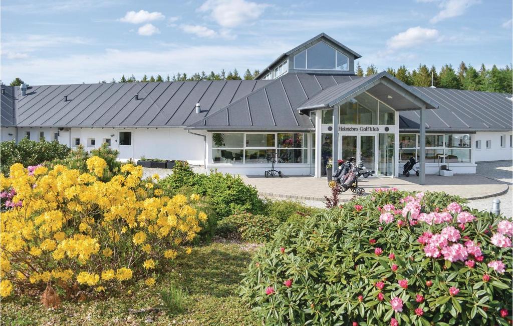 Stunning Home In Vemb With 4 Bedrooms, Sauna And Wifi photo 2