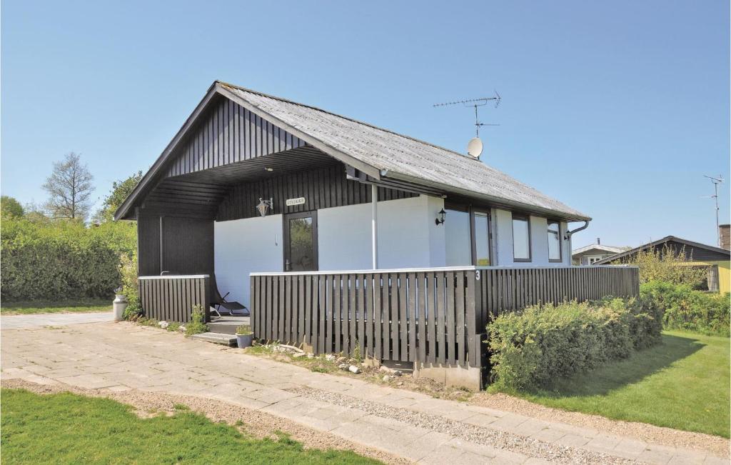 Awesome Home In Augustenborg With 1 Bedrooms And Wifi