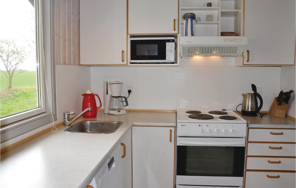 Amazing Home In Kirke Hyllinge With 3 Bedrooms, Sauna And Wifi photo 4