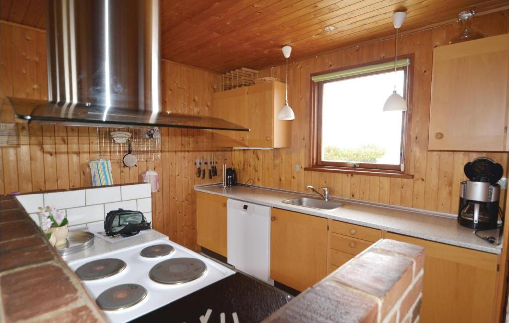 Awesome Home In Hvide Sande With 4 Bedrooms, Sauna And Wifi photo 2