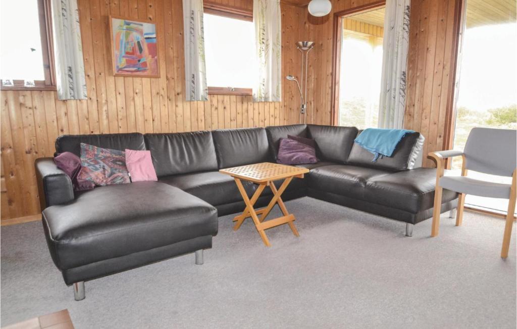 Awesome Home In Hvide Sande With 4 Bedrooms, Sauna And Wifi photo 4