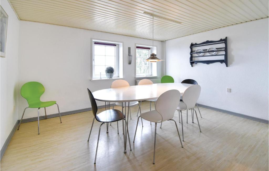 Beautiful Home In Haarby With 3 Bedrooms And Wifi photo 3