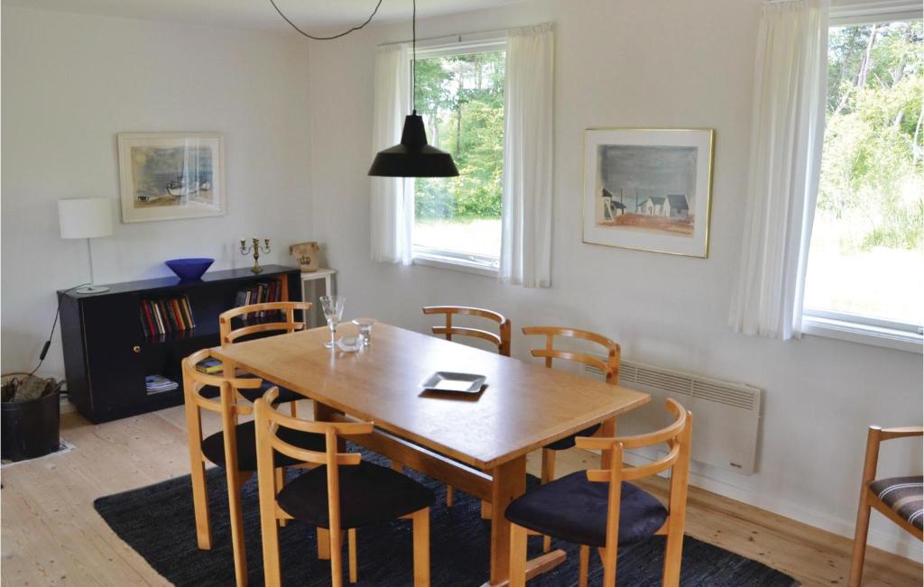 Beautiful Home In Hirtshals With 3 Bedrooms And Wifi photo 3