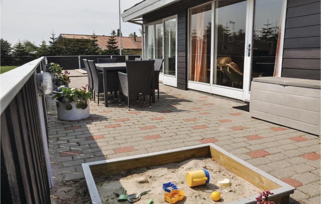 Stunning Home In Middelfart With 4 Bedrooms, Sauna And Wifi photo 1