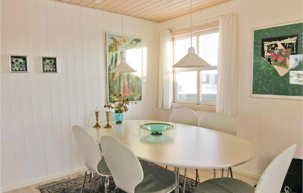 Nice Home In Frstrup With 2 Bedrooms And Wifi photo 1