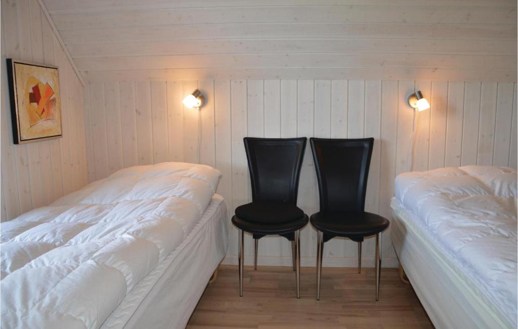 Nice Home In Ringkbing With 3 Bedrooms, Sauna And Wifi photo 1