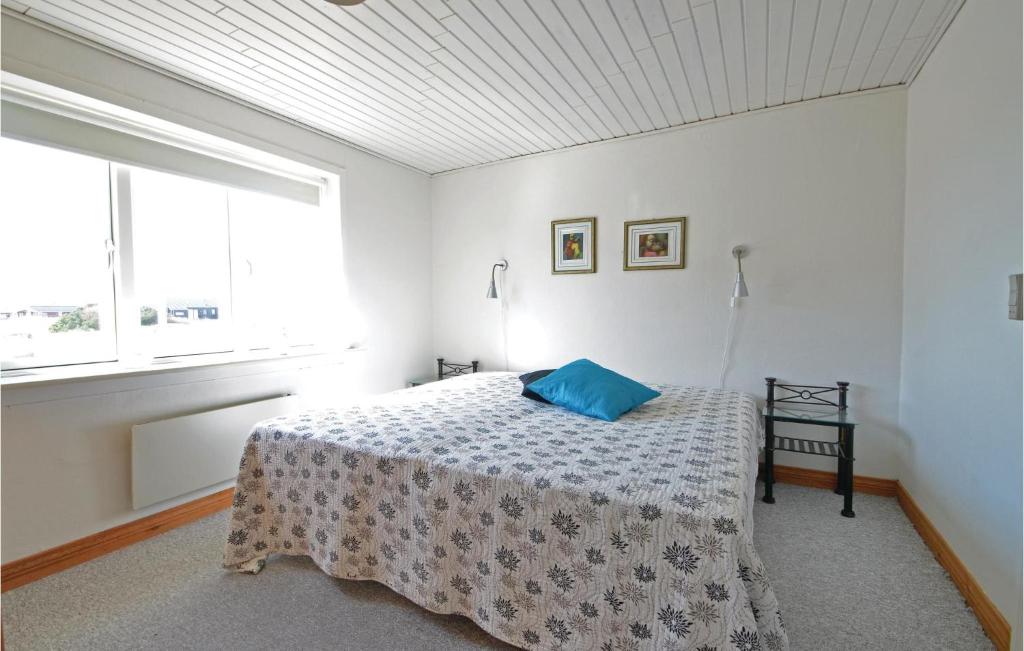 Amazing Home In Frstrup With 4 Bedrooms And Wifi photo 3