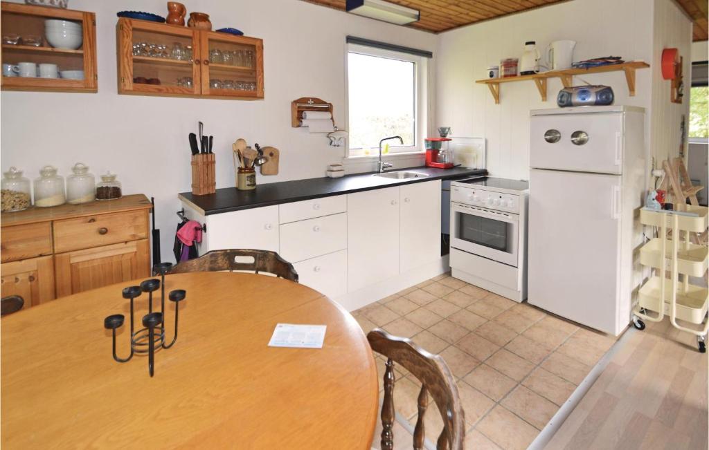 Amazing Home In Fars With 2 Bedrooms photo 2