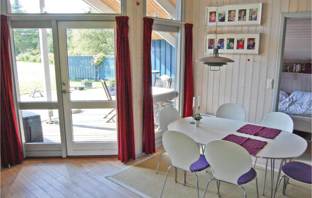 Nice Home In Stege With 3 Bedrooms, Sauna And Wifi photo 3