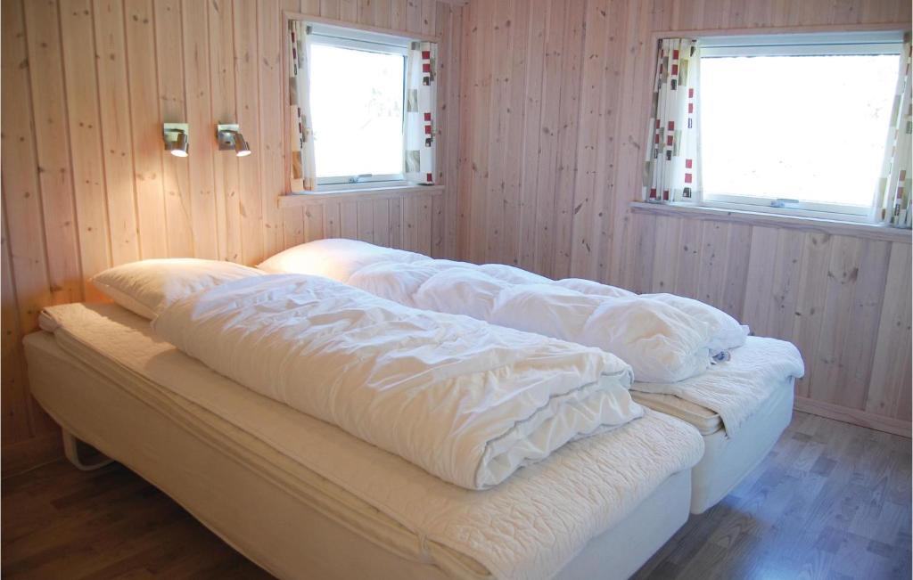 Nice Home In Stubbekbing With 3 Bedrooms And Wifi photo 4