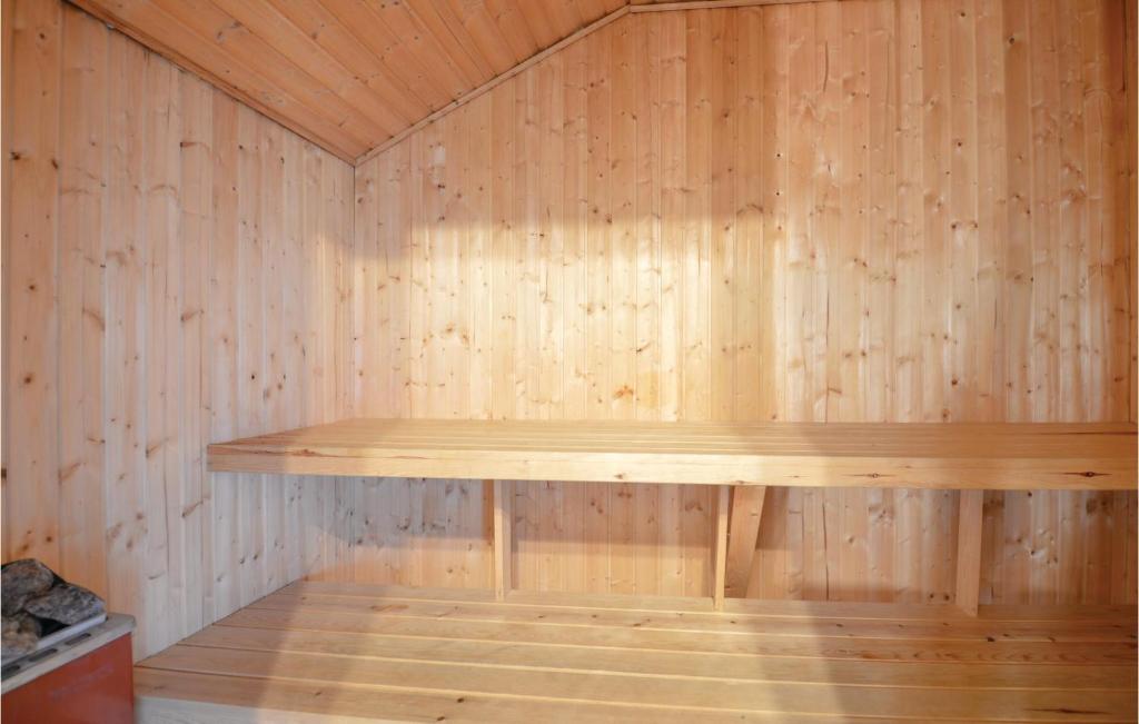Amazing Home In Ringkbing With 4 Bedrooms, Sauna And Wifi photo 2