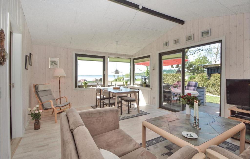 Awesome Home In Skanderborg With 2 Bedrooms And Wifi photo 2