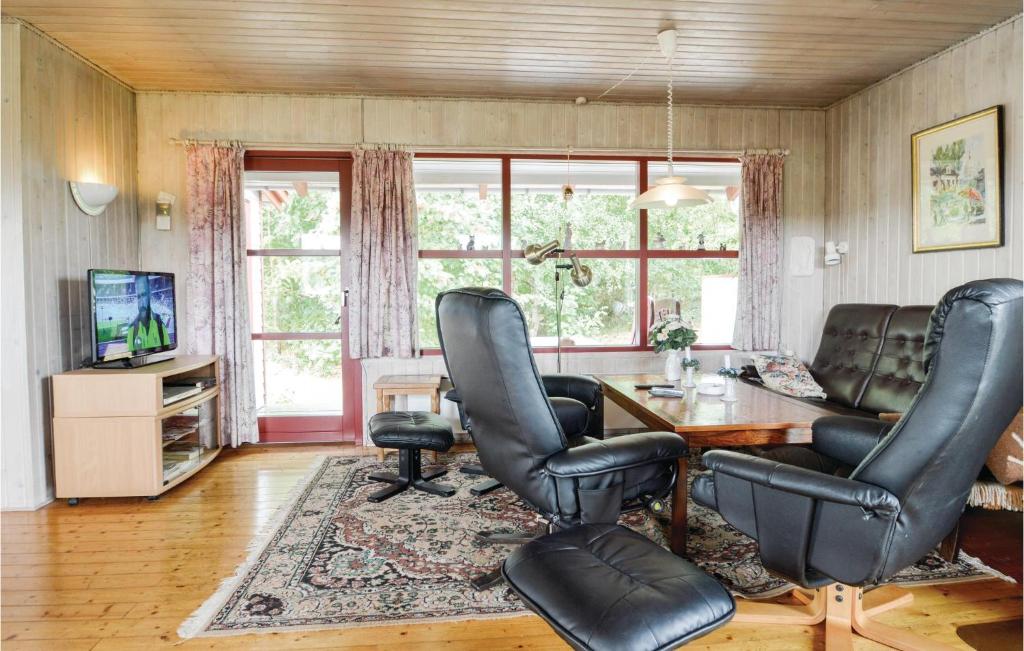 Stunning Home In Lgstr With 2 Bedrooms And Wifi photo 2