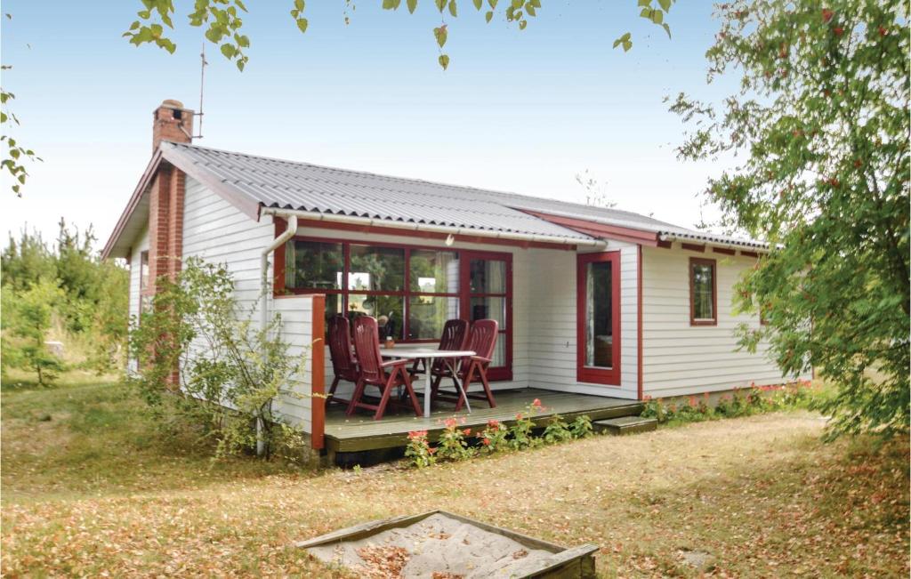Stunning Home In Lgstr With 2 Bedrooms And Wifi