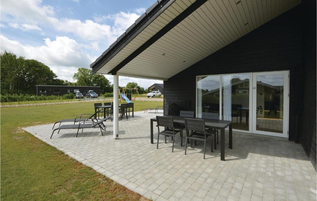 Awesome Home In Haderslev With 4 Bedrooms And Wifi photo 4
