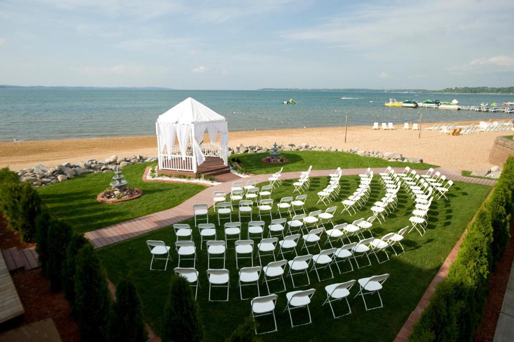 Parkshore Resort photo 2