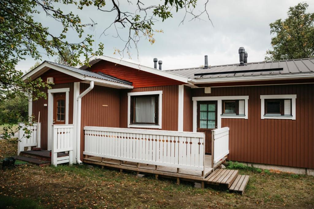 Holiday Village Nuorgamin Lomakeskus - Tap to explore photos