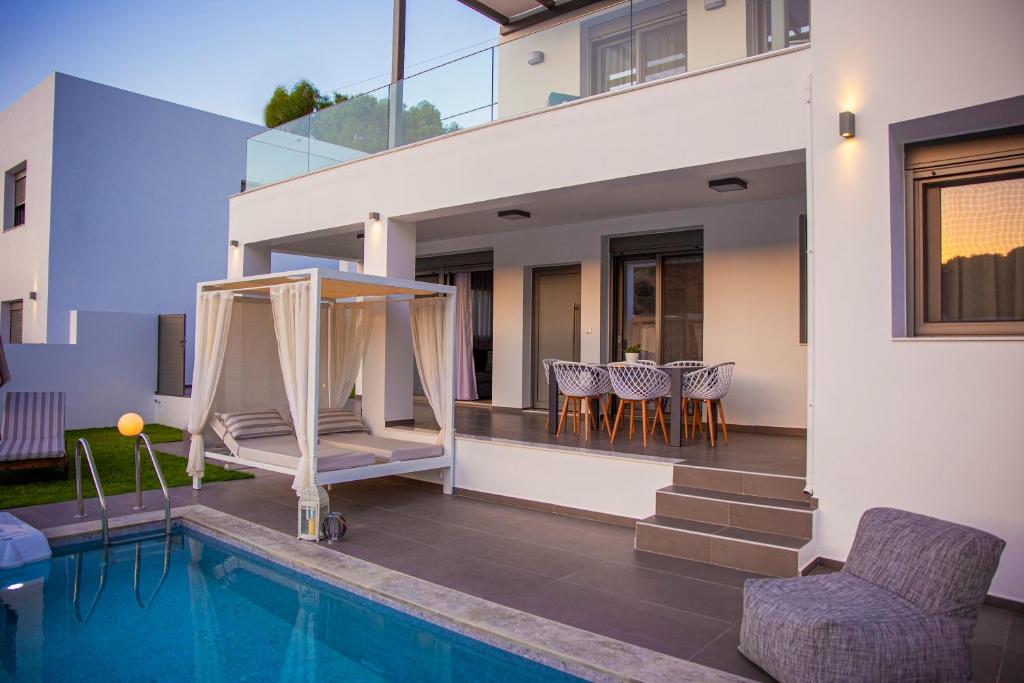 Adrianna Villa 1 photo 1
