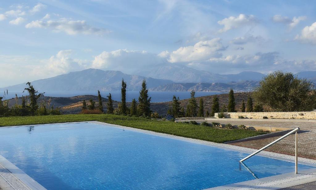 Orelia Cretan Deluxe Apartments photo 3