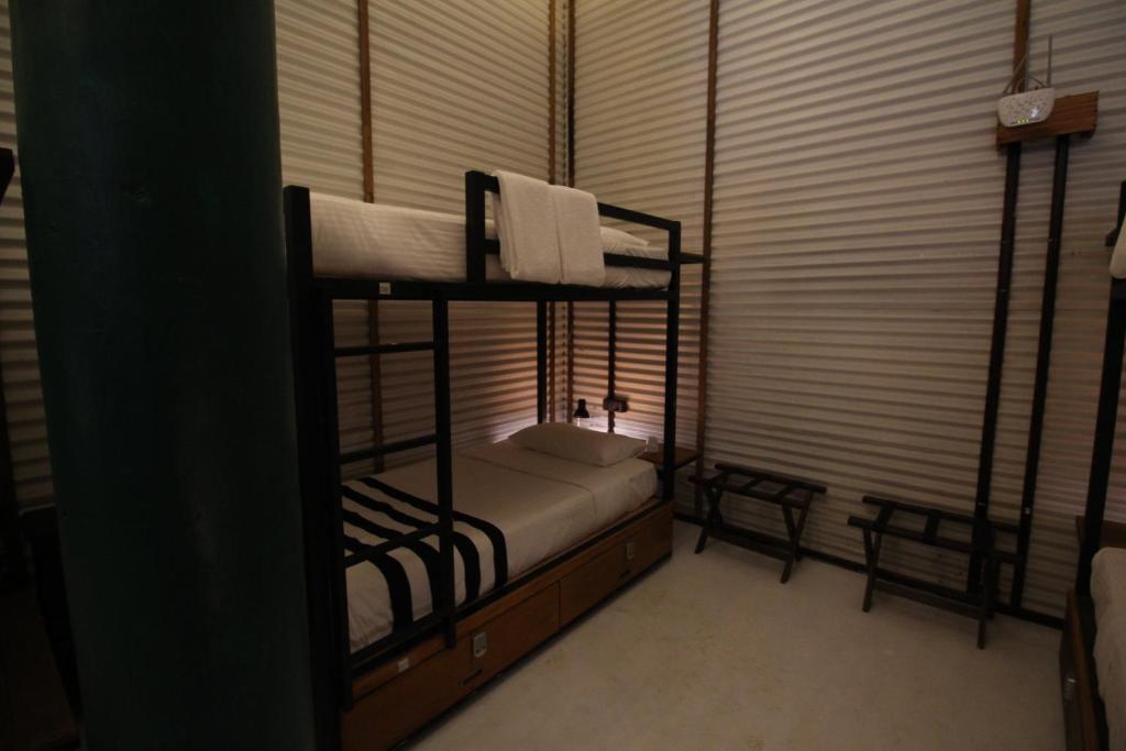 Lost & Found Hostels - Mandaramnuwara photo 1