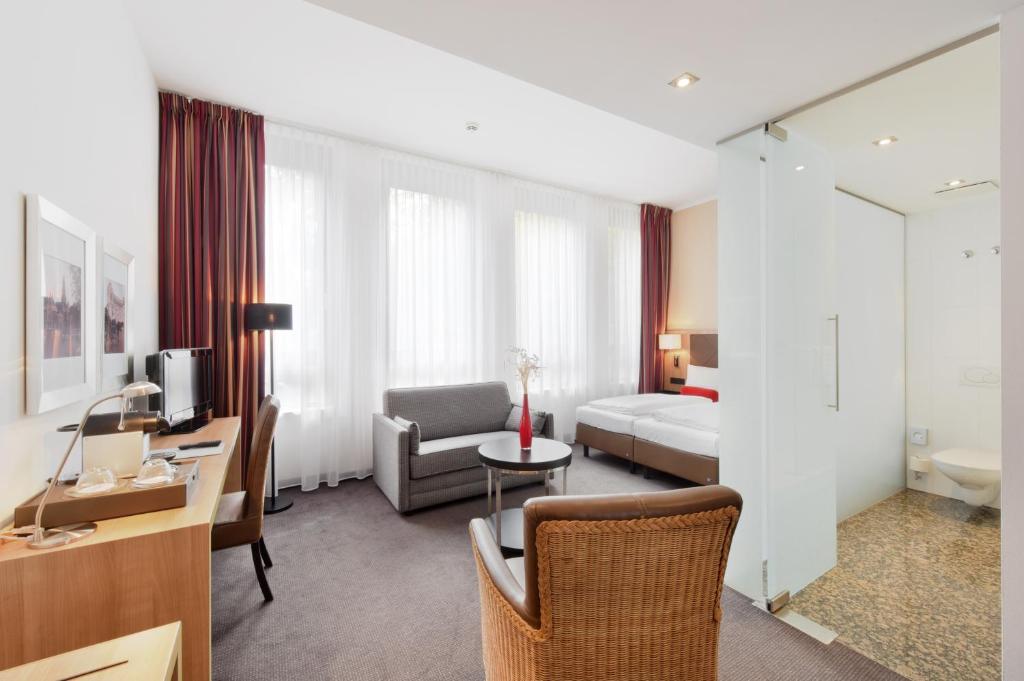 Двухместный (Улучшенный двухместный номер с 1 кроватью), ACHAT Premium München Süd