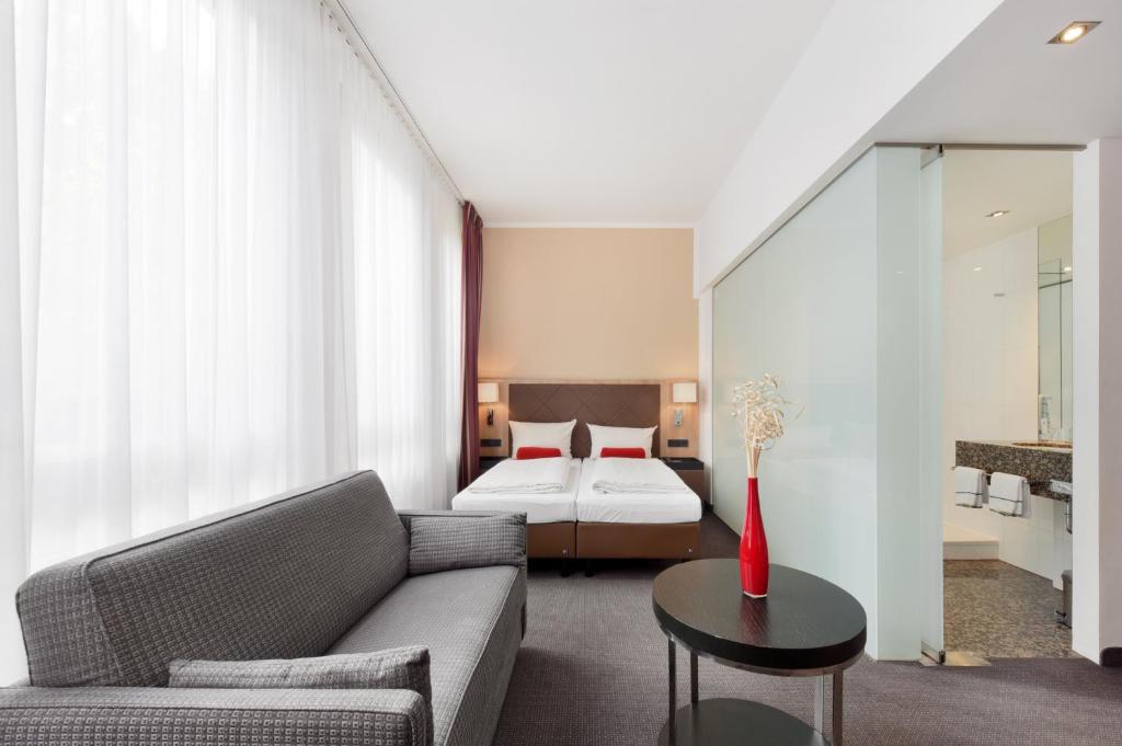 Двухместный (Улучшенный двухместный номер с 1 кроватью), ACHAT Premium München Süd