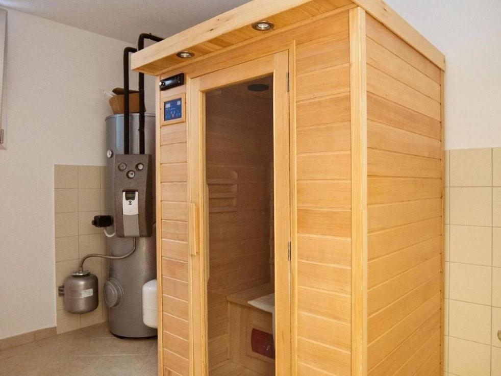 Villa Bobos place with Jacuzzi and Sauna 46D photo 2