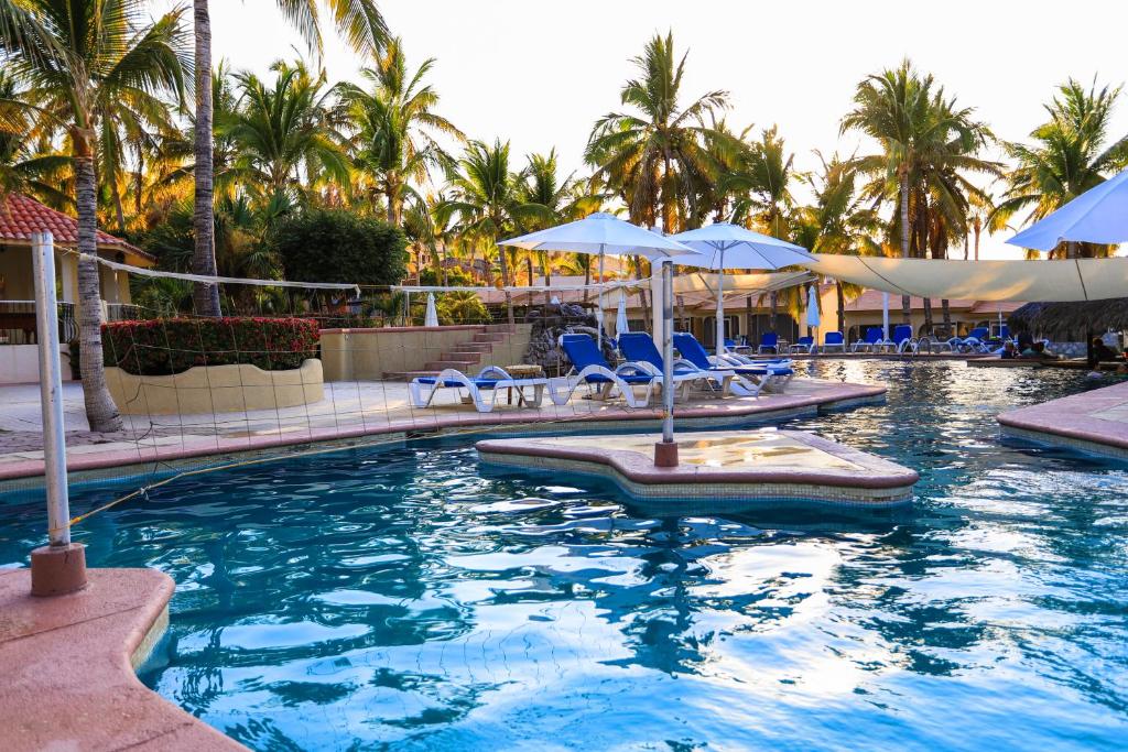 Buena Vista Oceanfront & Hot Springs Resort photo 1