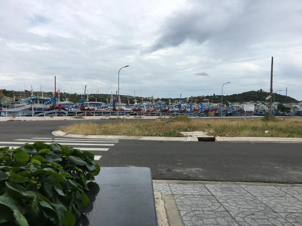 Nhà nghỉ Hùng Hoa