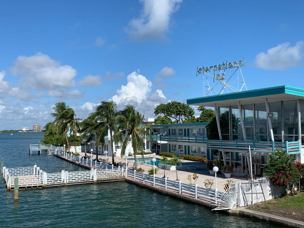 International Inn on the Bay image