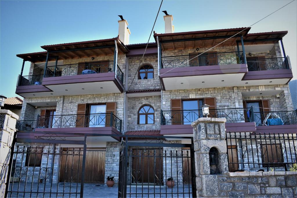 Mainades House photo 3
