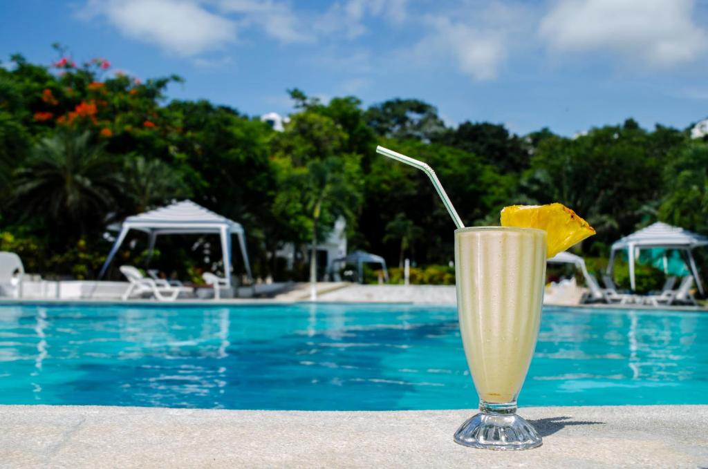 Green9 Hotel & Beach Resort Same photo 2