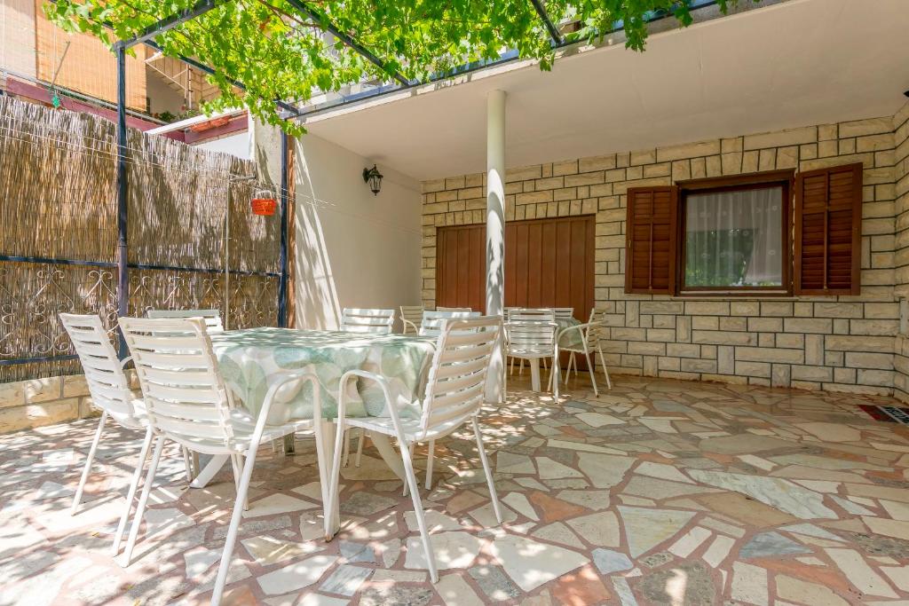 Apartments Cvitkovic photo 1