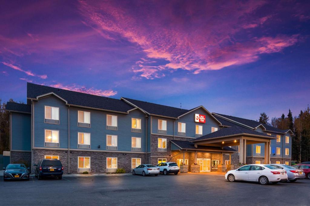 Best Western Plus Chena River Lodge image