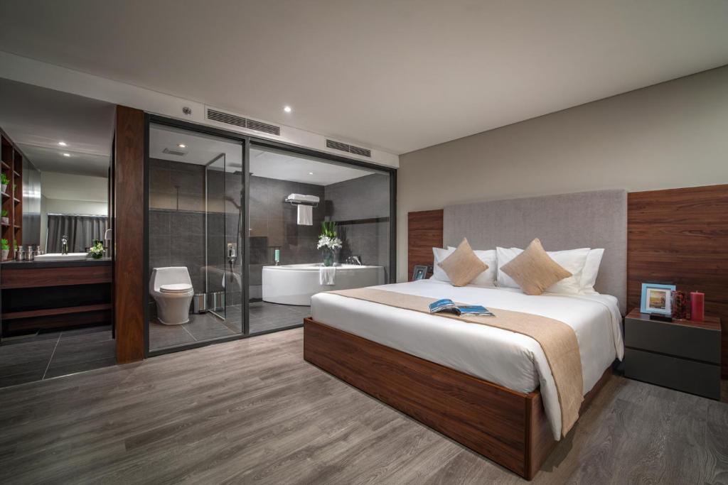 PentStudio West Lake Hanoi