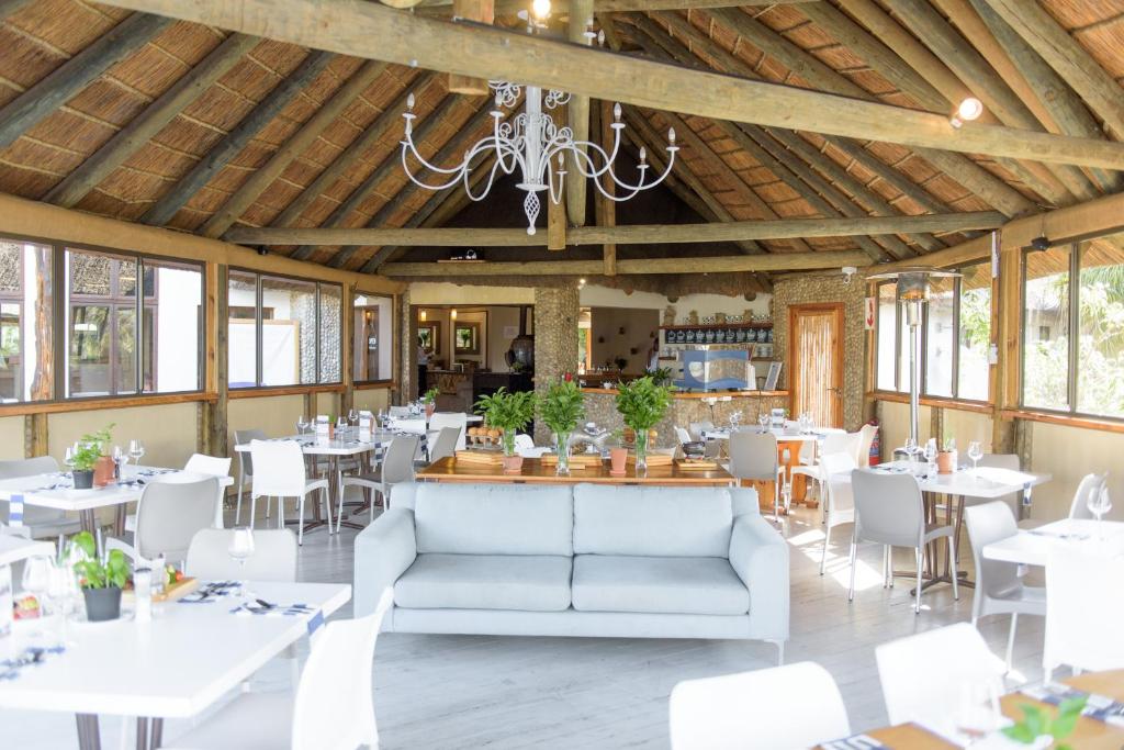 Whalesong Hotel & Spa photo 2