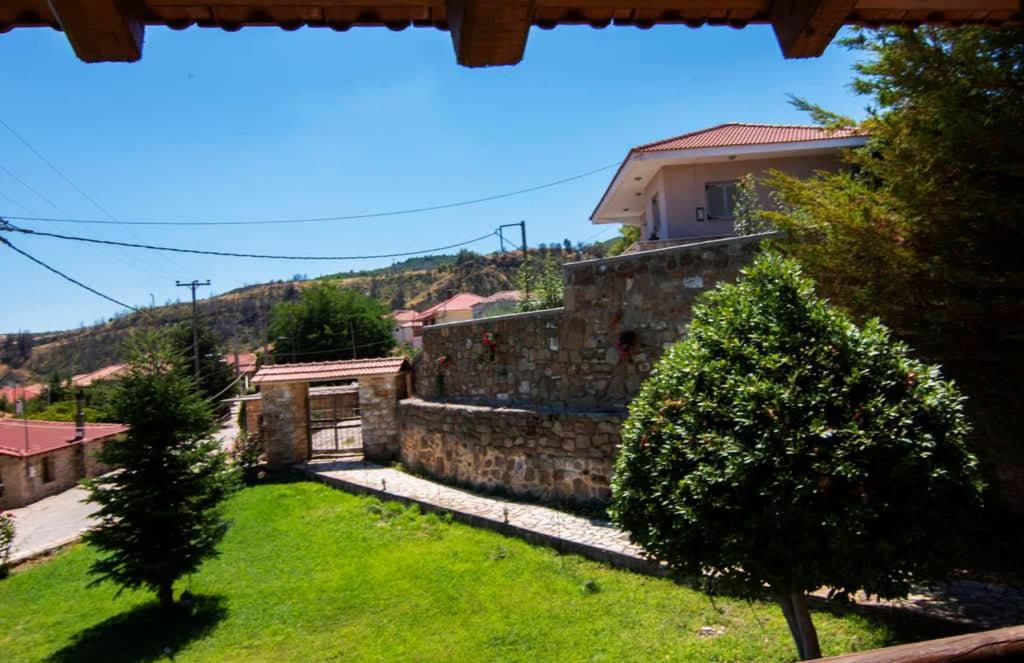 Traditional Stone Home with view photo 4