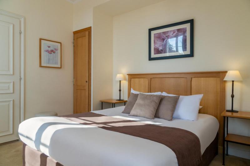 Hôtel Saint-Laurent, The Originals Relais photo 3