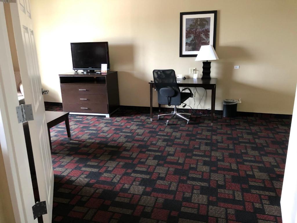 Wingate by Wyndham Lake Charles Casino Area photo 4